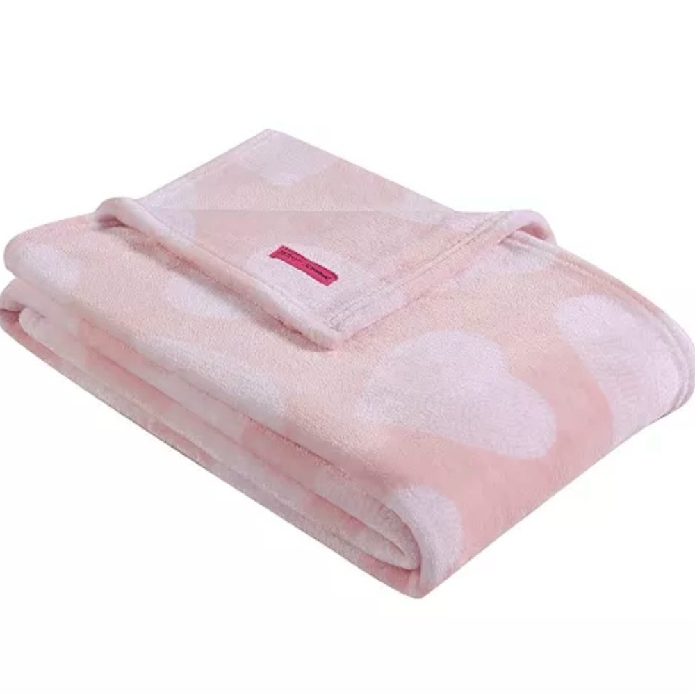 ULTRA SOFT PINK HEART PLUSH FLEECE THROW 50” x 70” - Picture 2 of 5